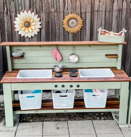 How to Winterize your Mud Kitchen
