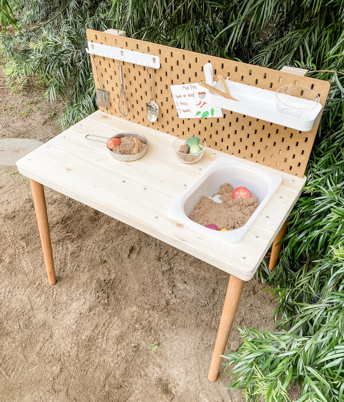 Play N Away Table