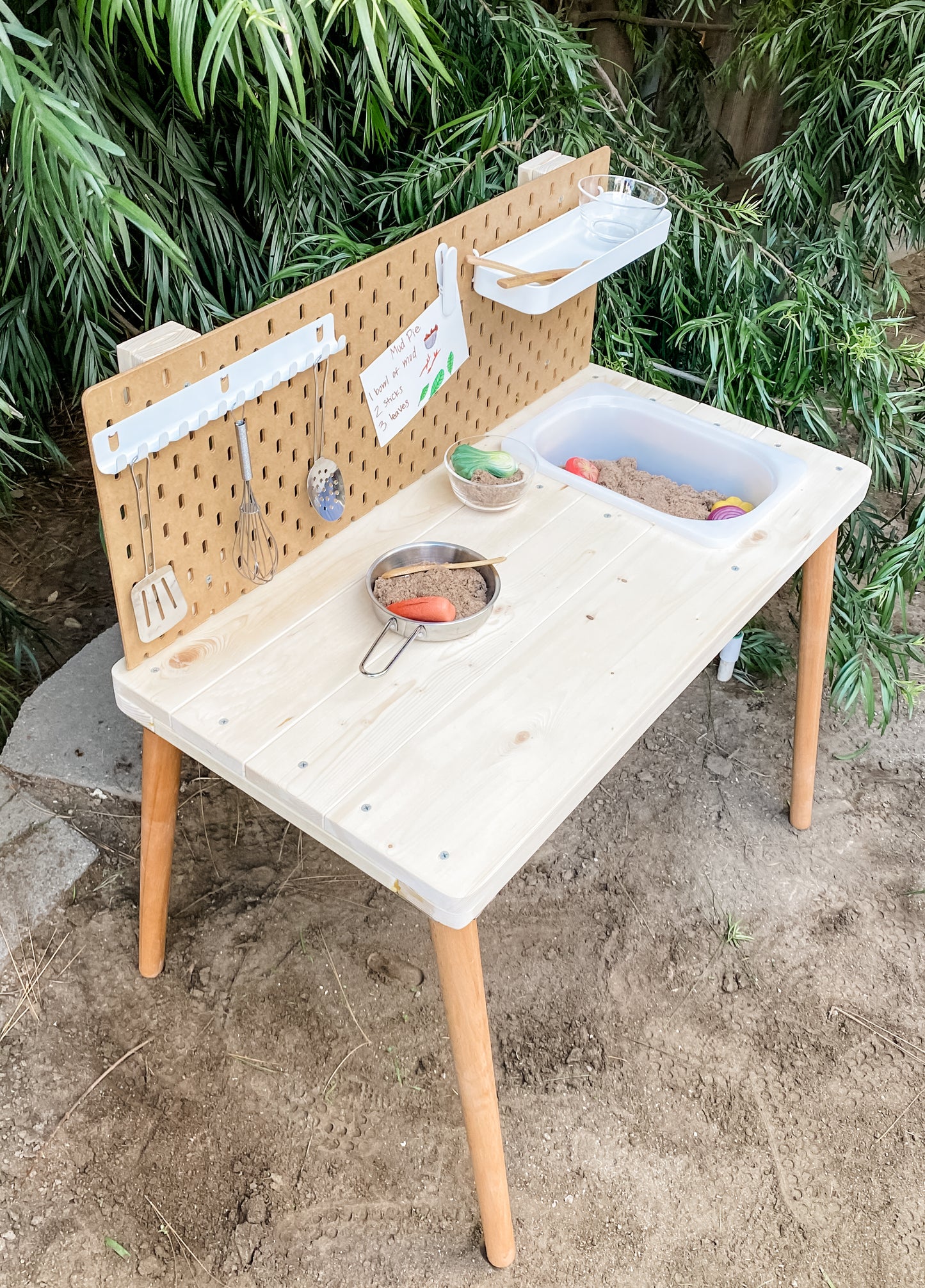 Play N Away Table
