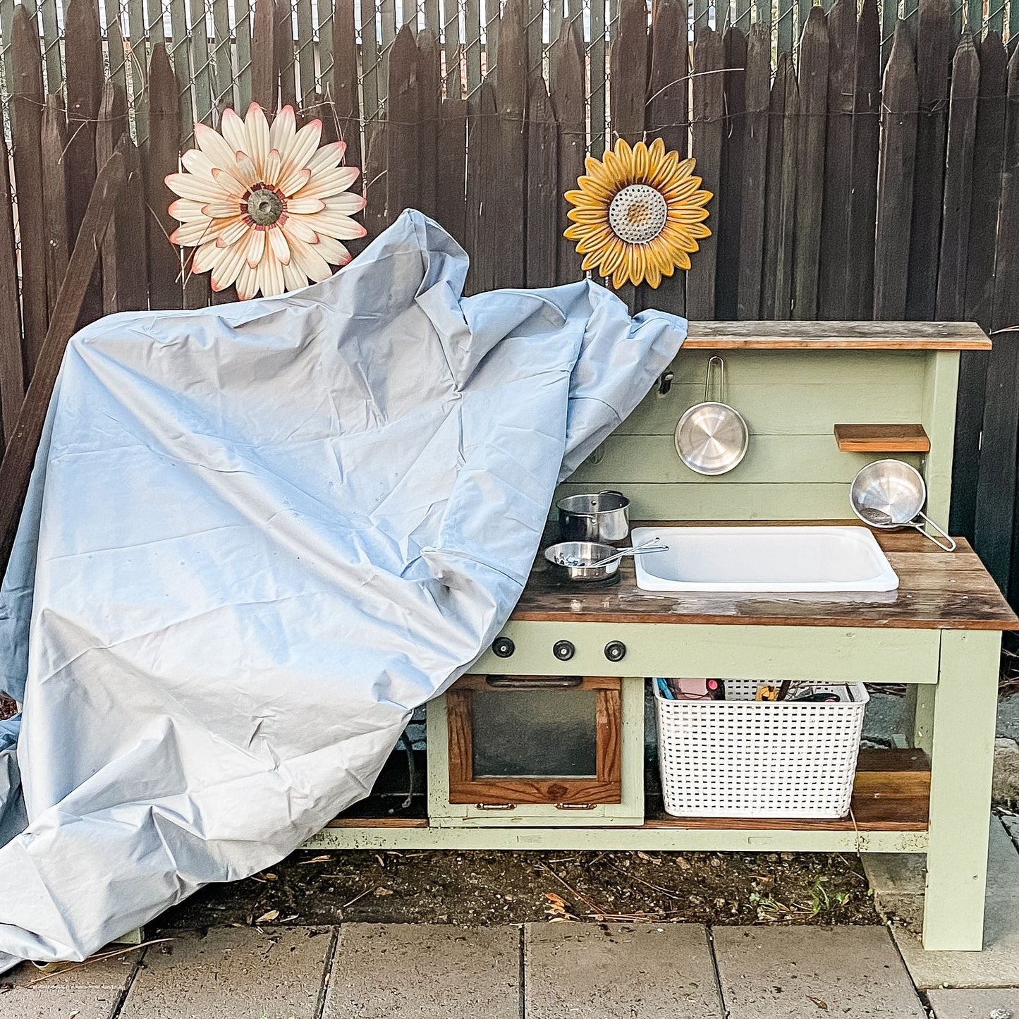 Mud Kitchen Cover