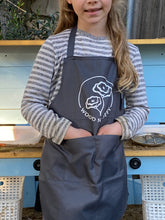 Load image into Gallery viewer, Wood N Poppy Apron
